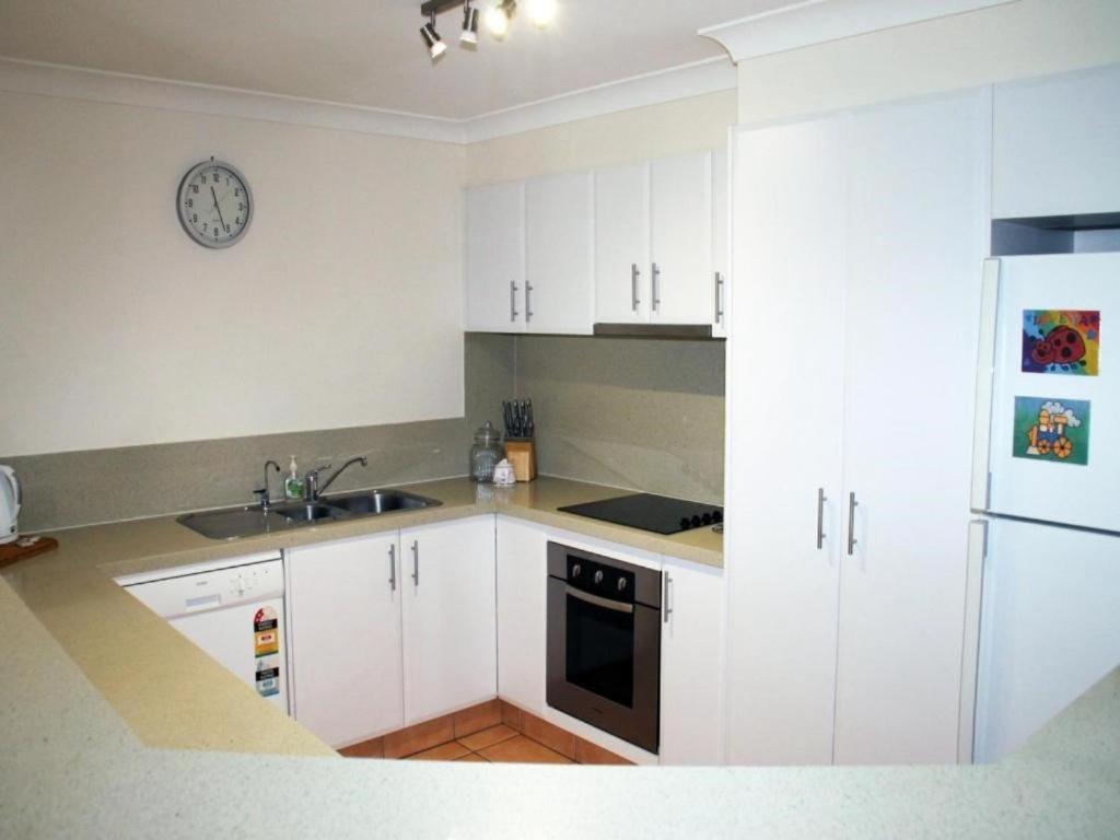 Paradise Grove Holiday Apartments Гоулд Коуст Екстериор снимка